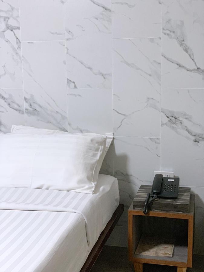 Watana Hotel Bangkok Zewnętrze zdjęcie