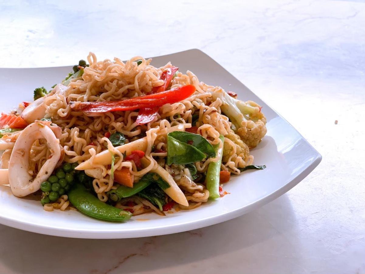 Watana Hotel Bangkok Zewnętrze zdjęcie